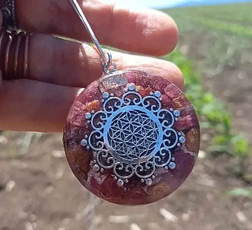 תיליון אורגונייט רובי אנרגטי