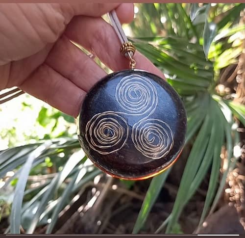 תריקסליון אורגונייט כפות תמרים