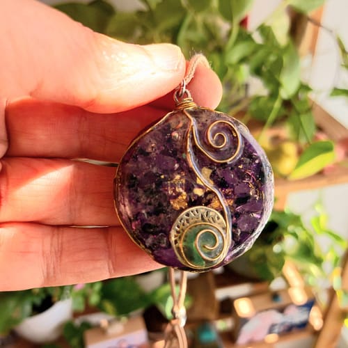 תיליון אורגונייט אמטיזט מעוצב עם נחושת